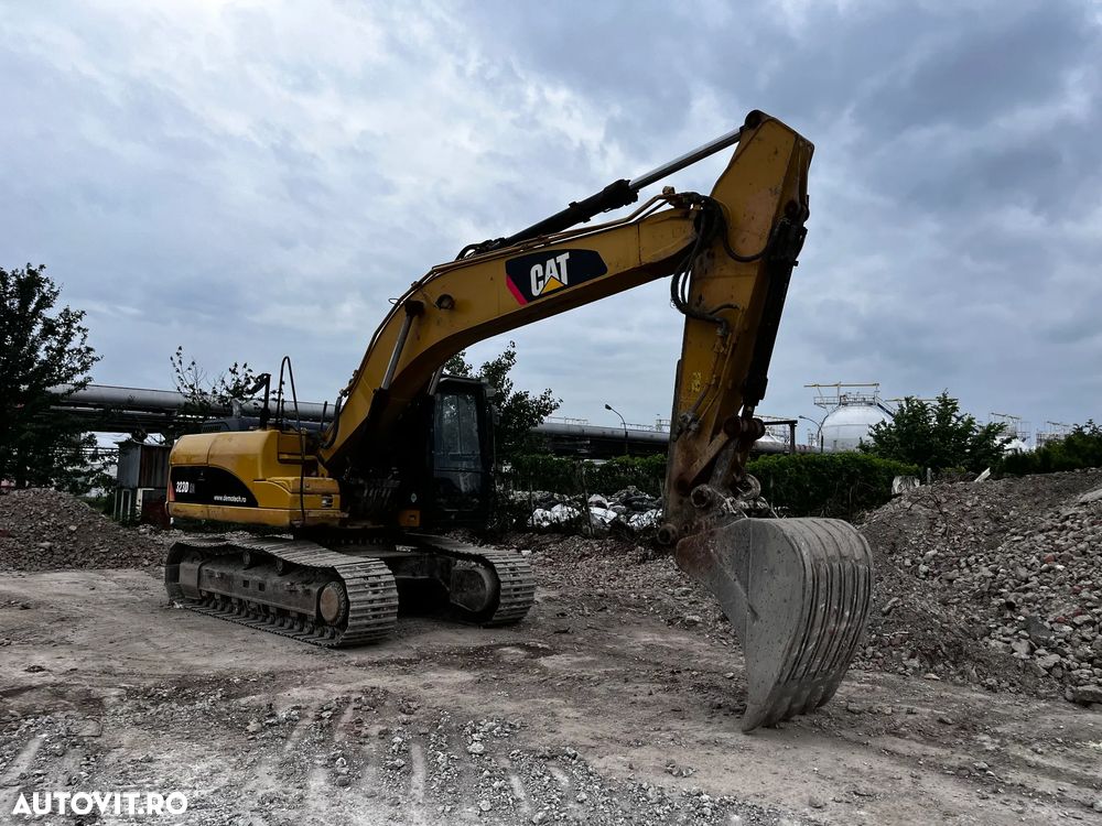 Caterpillar 323 D SA - 7