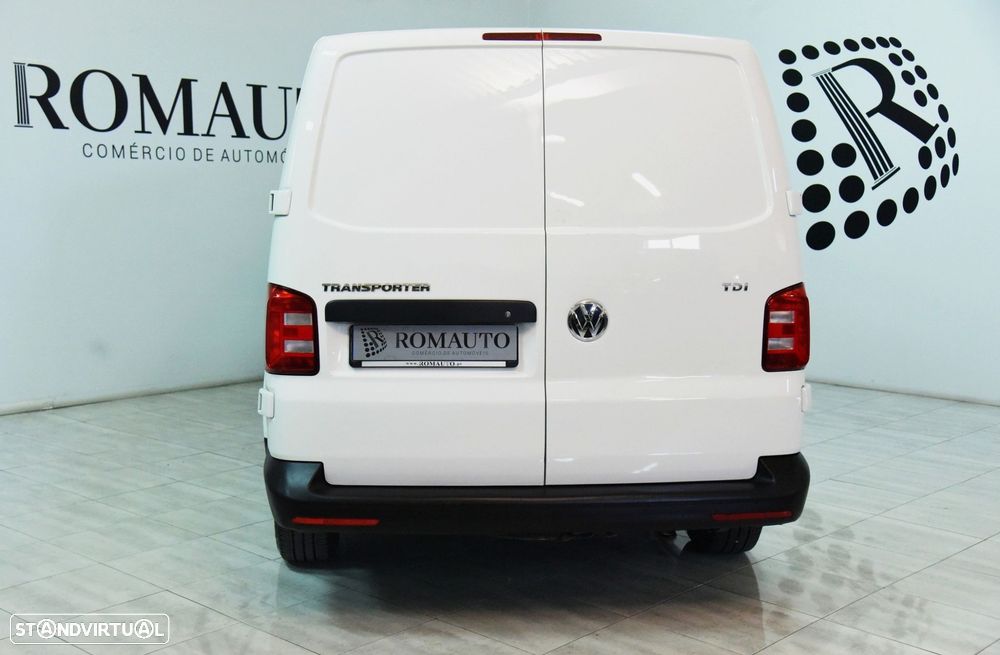 VW Transporter 2.0 TDI Longa Extra AC - C/FRIO - 6