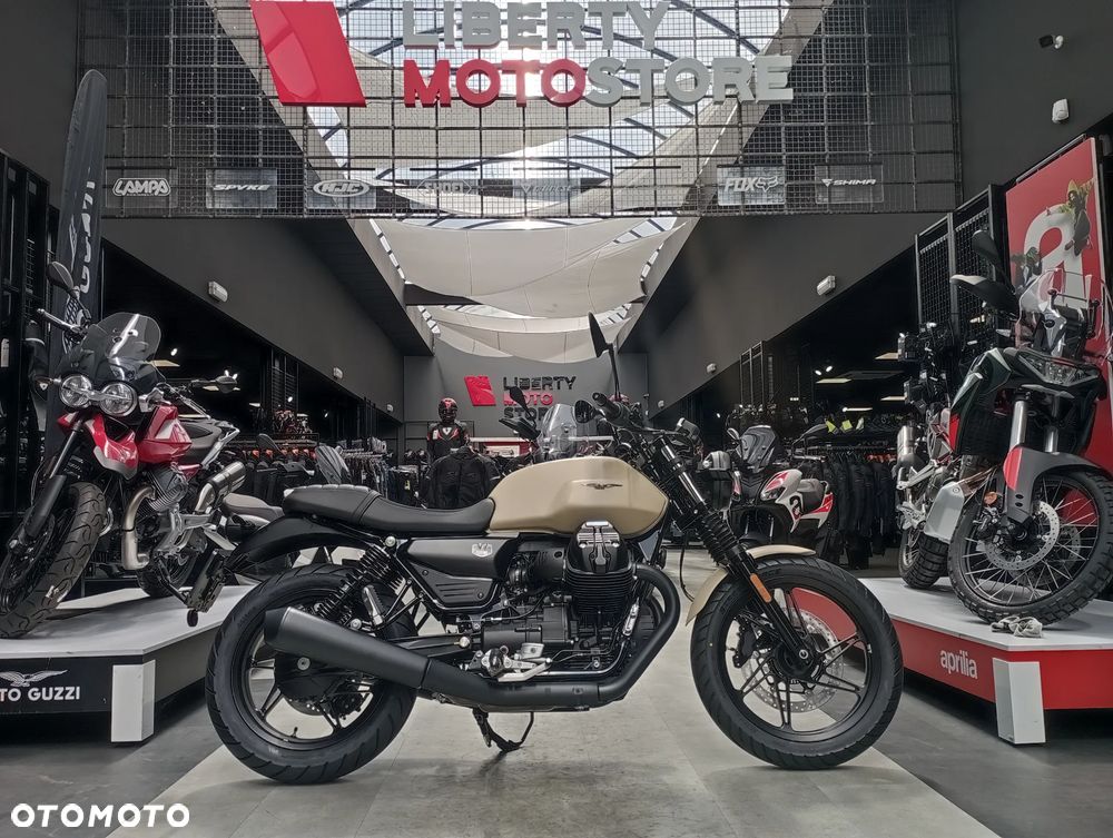 Moto Guzzi V7 - 8