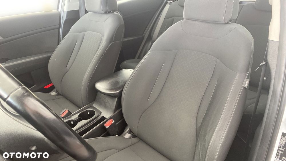 Kia Sportage 1.6 T-GDI M 2WD - 17