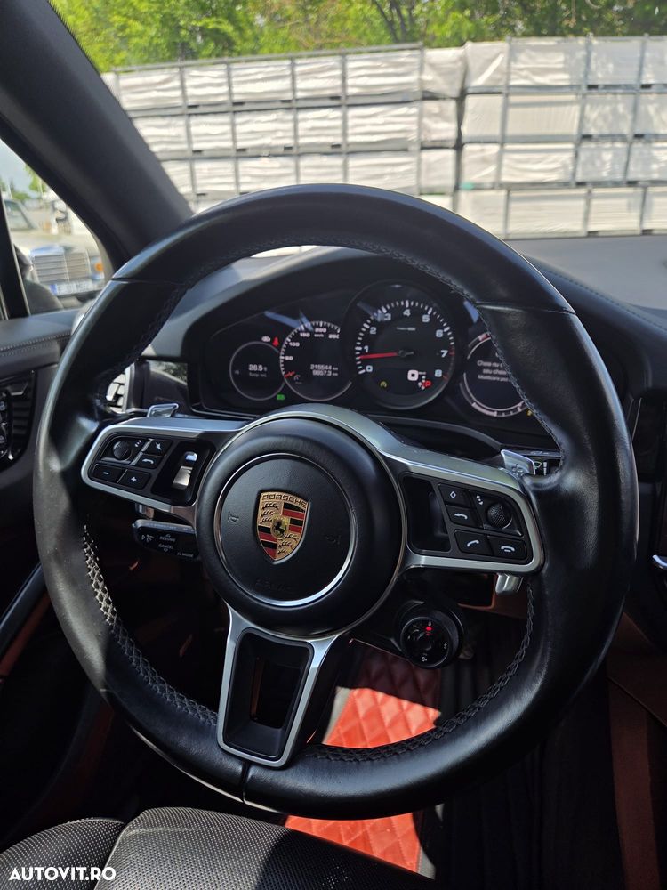Porsche Cayenne Tiptronic S - 10
