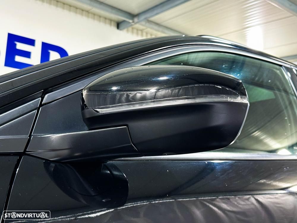 Peugeot 3008 1.6 Hybrid4 GT Pack e-EAT8 - 16