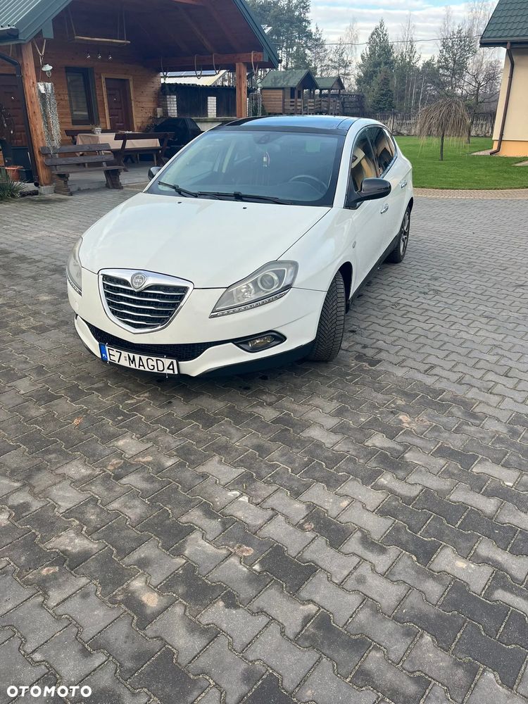 Lancia Delta 1.8 T-Jet Platino Sportronic - 6