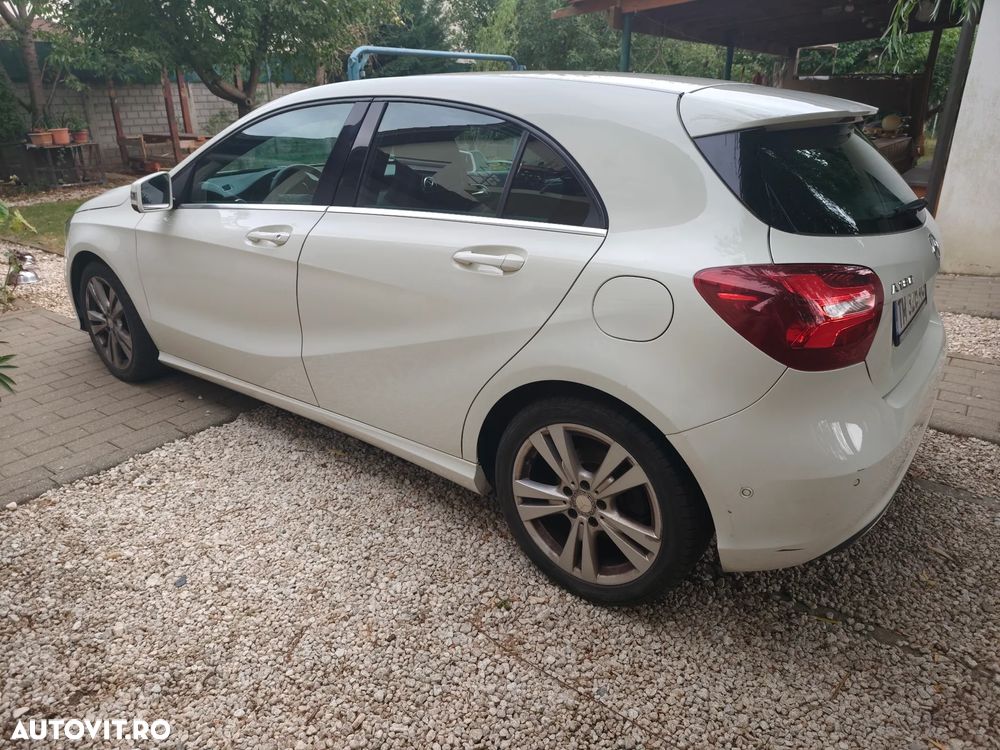 Mercedes-Benz A 180 (BlueEFFICIENCY) 7G-DCT - 4