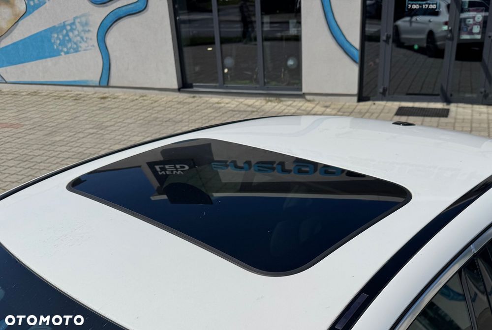 Mercedes-Benz Klasa C 300 9G-TRONIC - 10