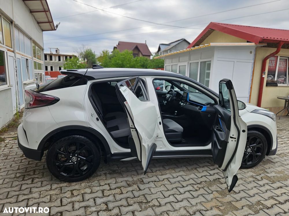 Toyota C-HR Style Selection - 25
