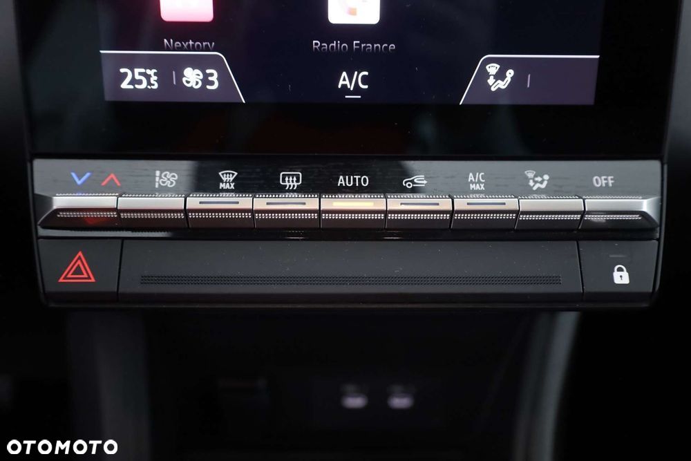 Renault Captur 1.0 TCe Techno - 17