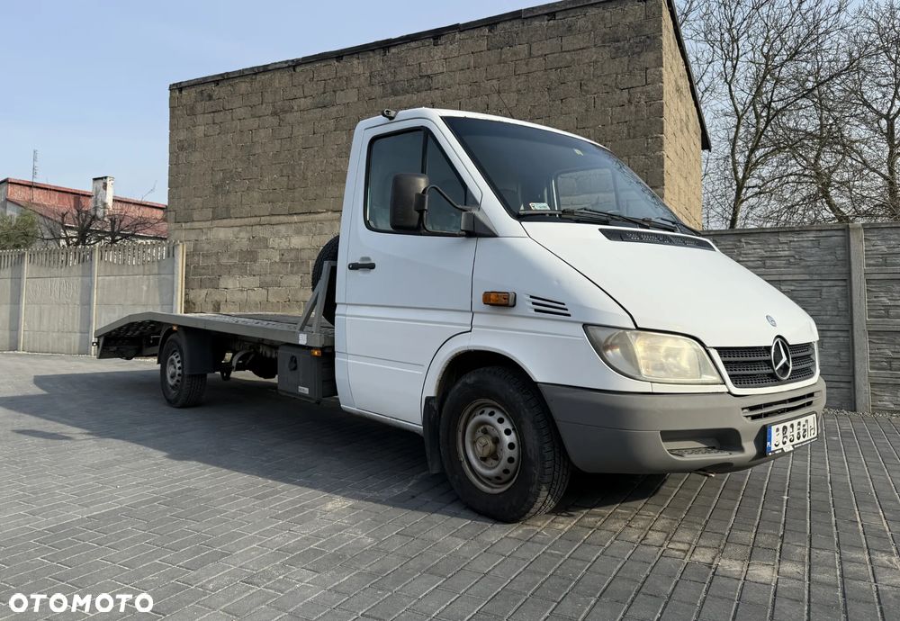 Mercedes-Benz Sprinter - 1