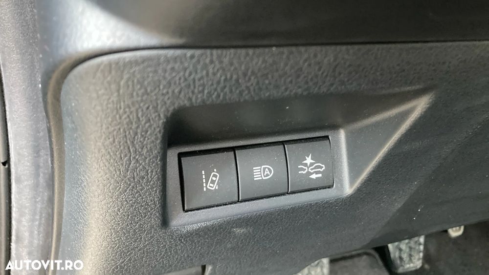 Toyota Yaris 1.5 L VVT-iE Active - 13