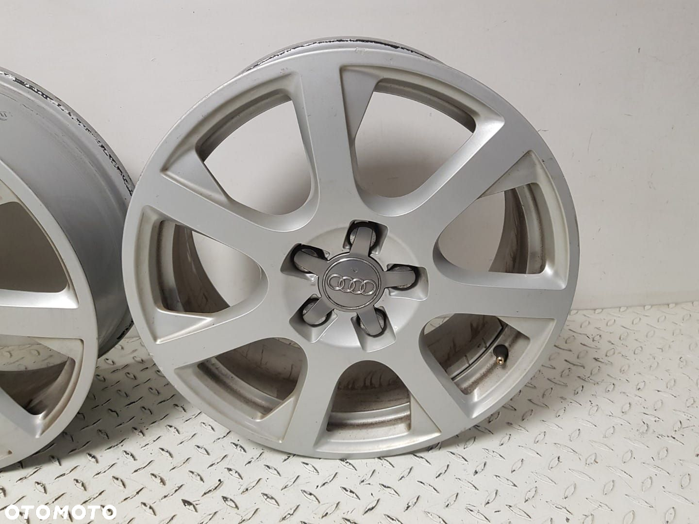ALUFELGA FELGA ALUMINIOWA AUDI Q5 I 1 08-16 7.0 x 17r 5x112 ET37 8R0 8R0601025D - 4