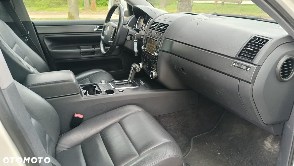Volkswagen Touareg - 18