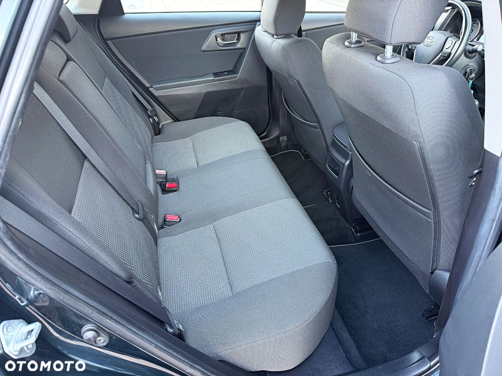 Toyota Auris 1.6 Life+ - 28