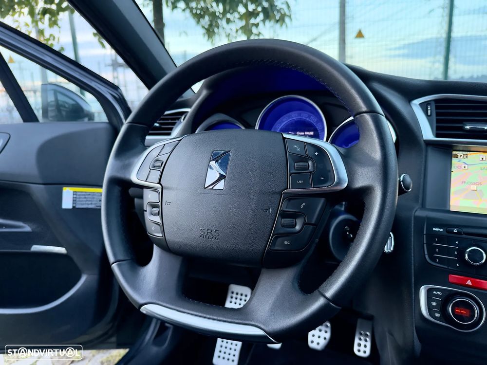 Citroën DS4 1.6 BlueHDi So Chic J18 - 24