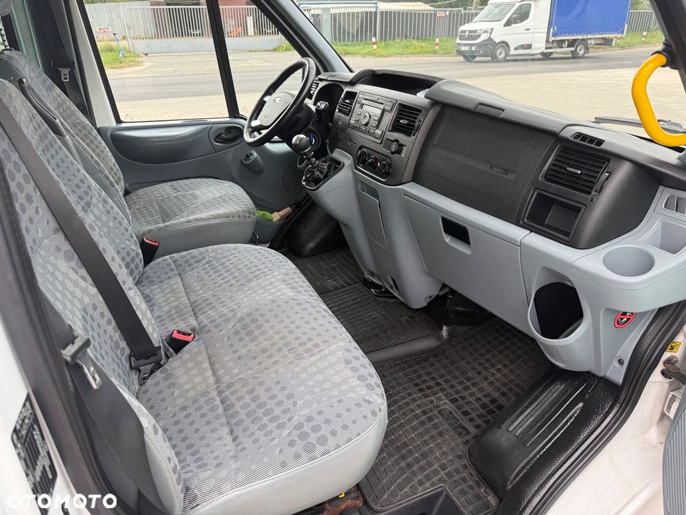 Ford Transit 300M Trend - 6