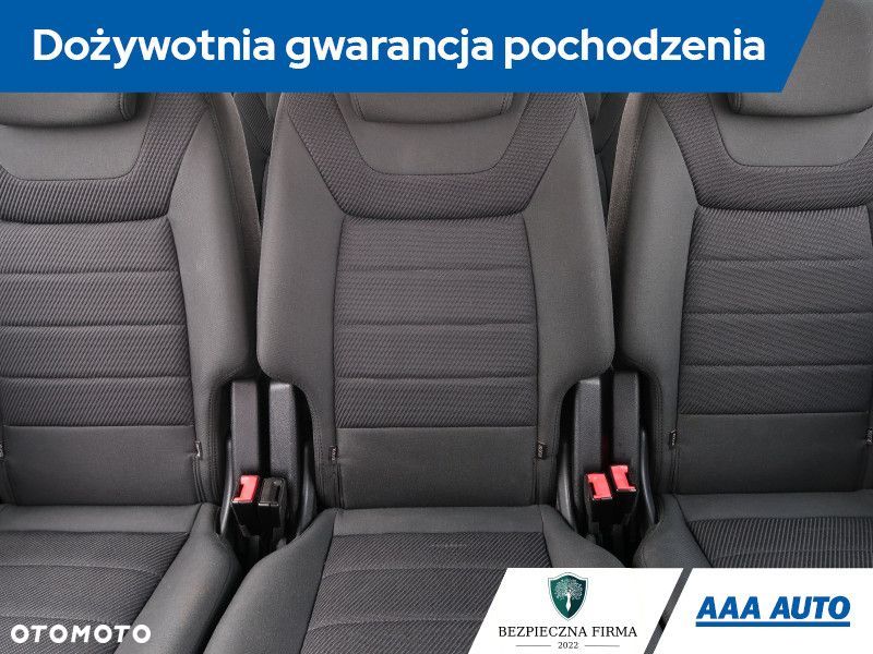 Ford S-Max - 11