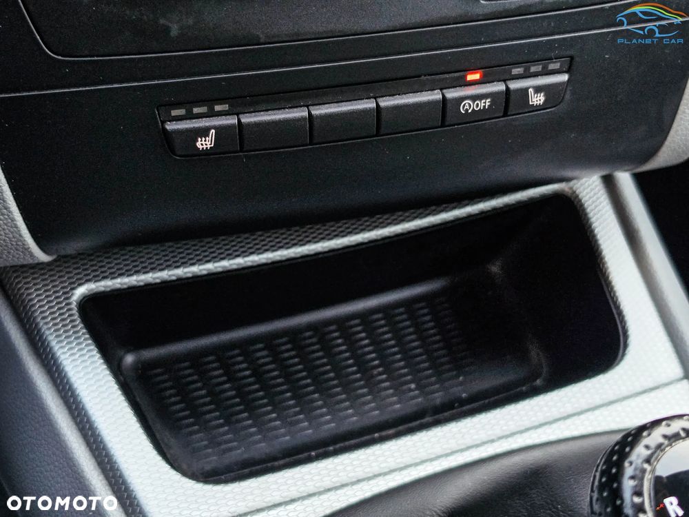 BMW Seria 1 123d DPF Edition Sport - 37