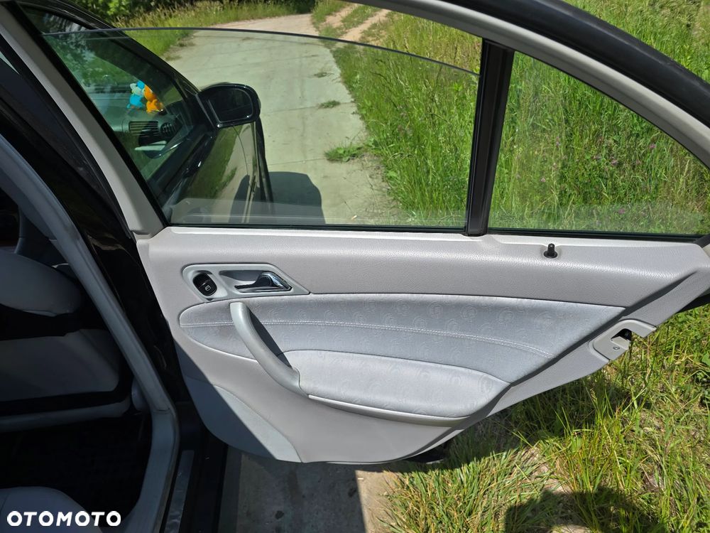 Mercedes-Benz Klasa C 200 CDI Classic - 7