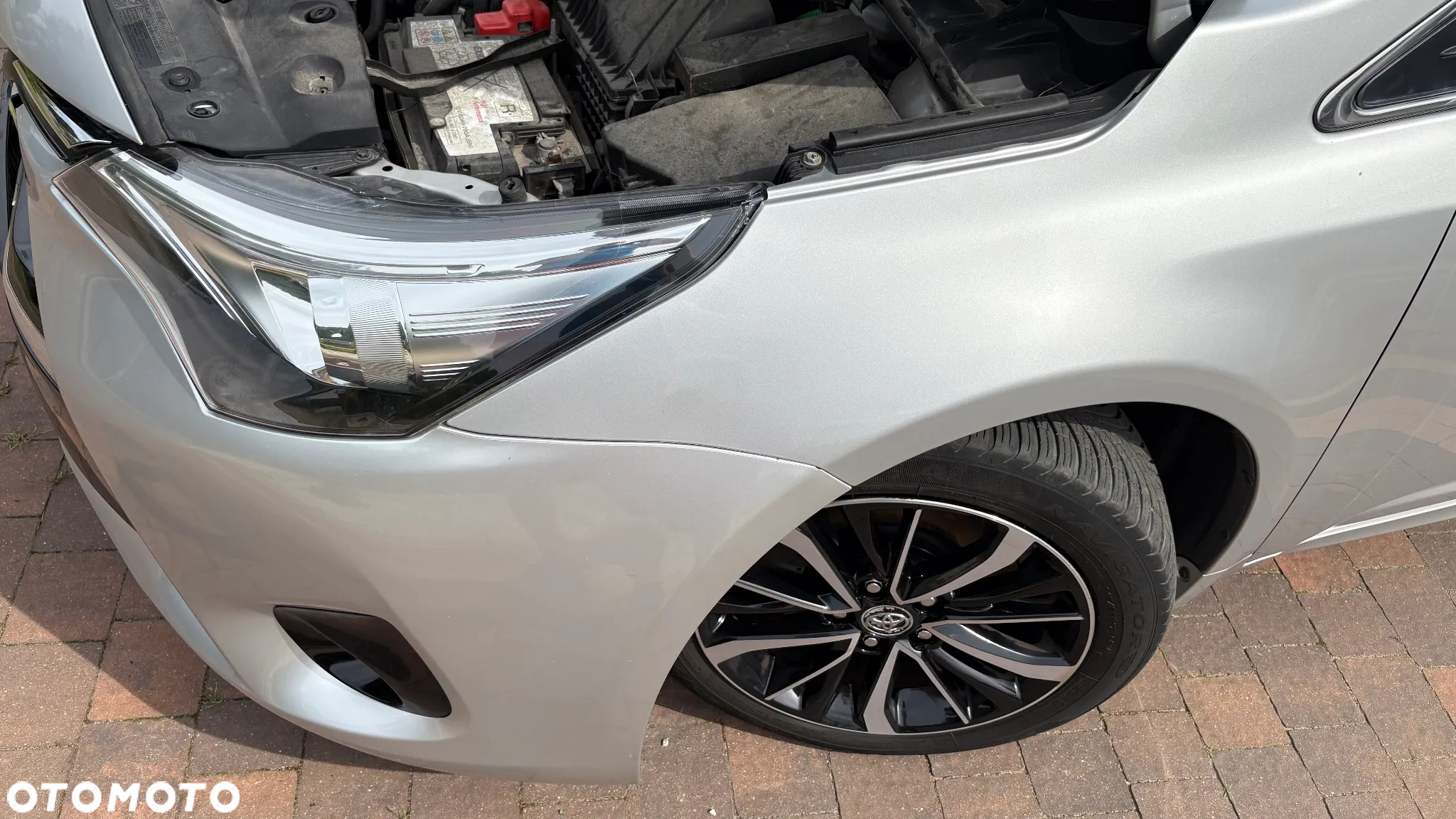 Toyota Avensis 2.0 D-4D Prestige - 13