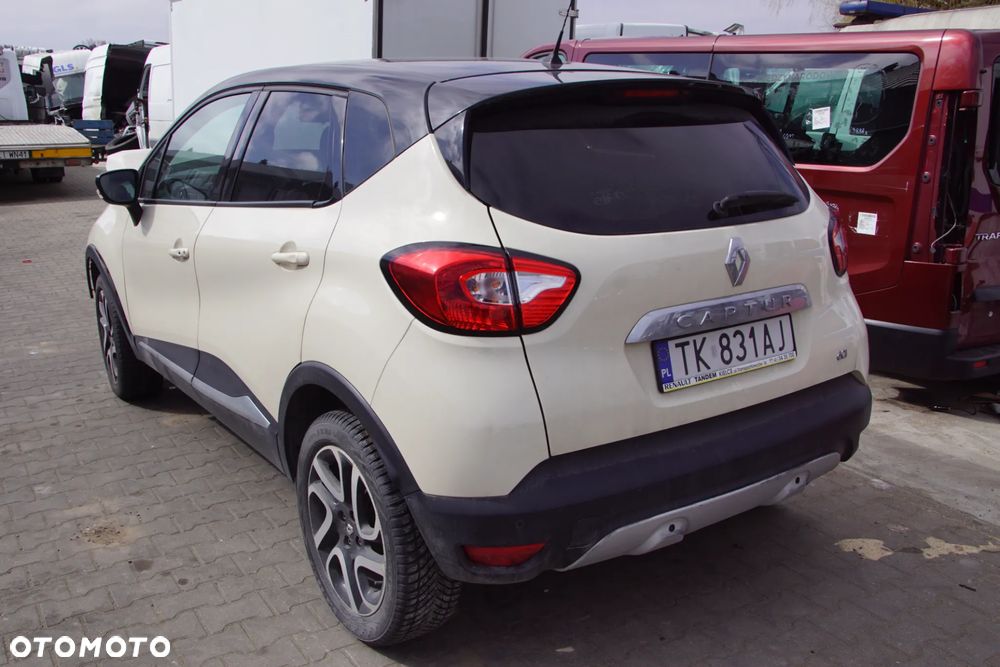 Auto na części - Renault Captur I 1.5 DCI 90 KM K9K628 JR5332 BIXND 2015R Silnik Skrzynia Drzwi Błotnik Klapa Zderzak Klamka Lusterko Szyba Lampa Deska Kokpit Sterownik Moduł Czujnik Licznik Wyświetlacz Panel Kierownica - 4