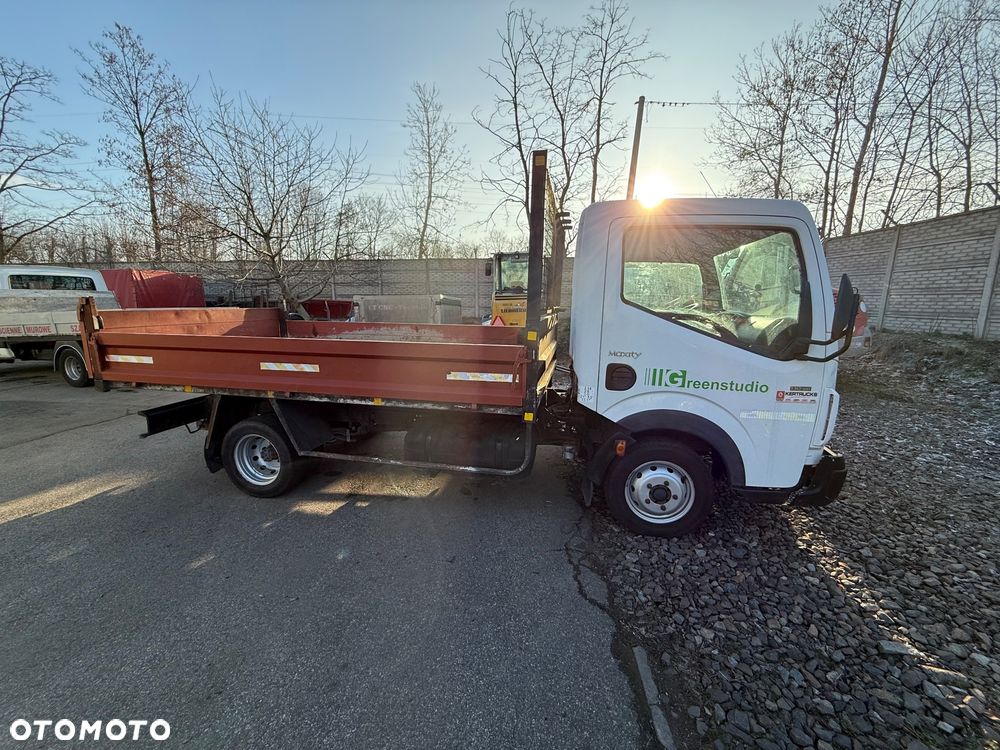 Renault Maxity - 2