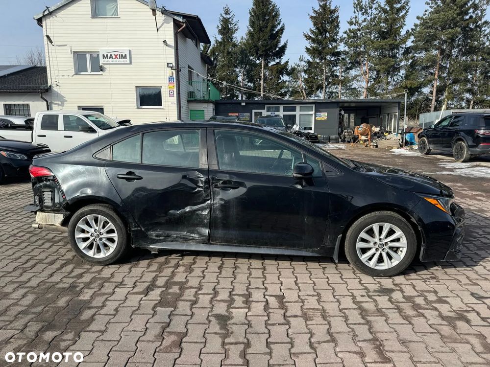 Toyota Corolla - 4