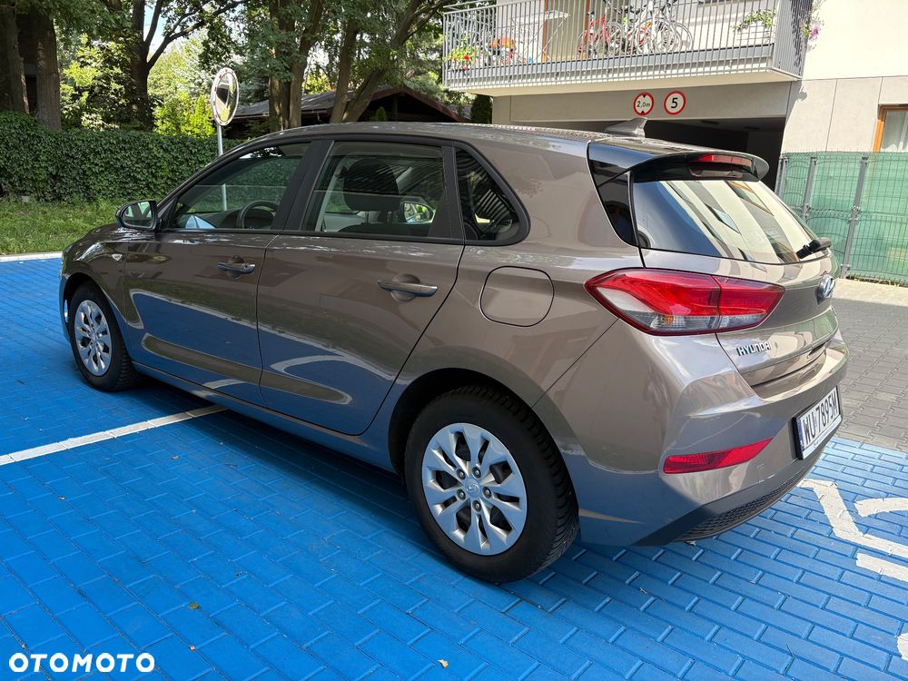 Hyundai i30 1.0 T-GDI Classic + DCT - 10