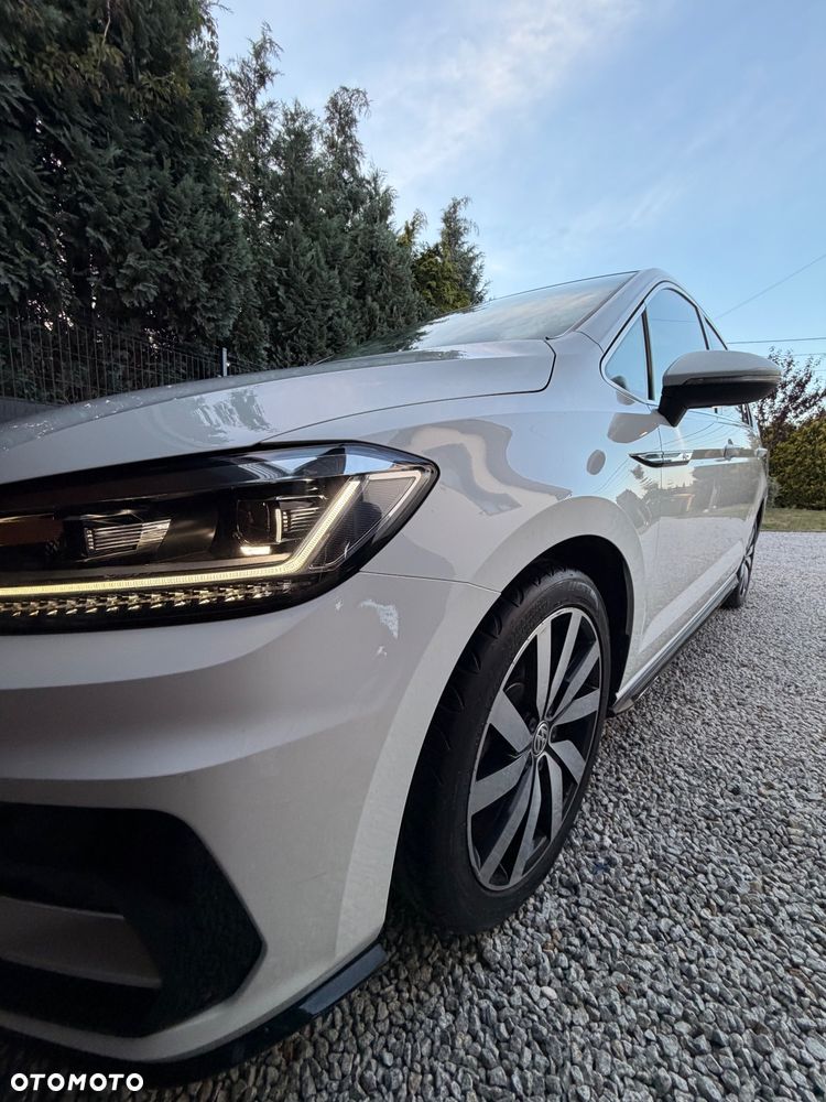 Volkswagen Touran - 4