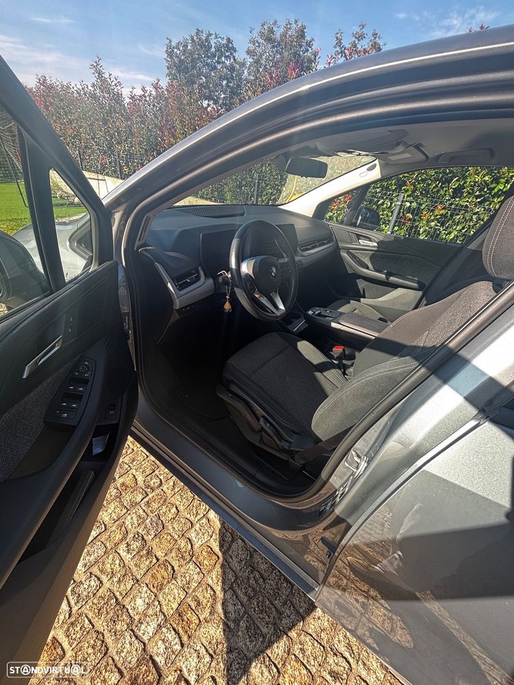 BMW 218 Active Tourer 2023 photo 3