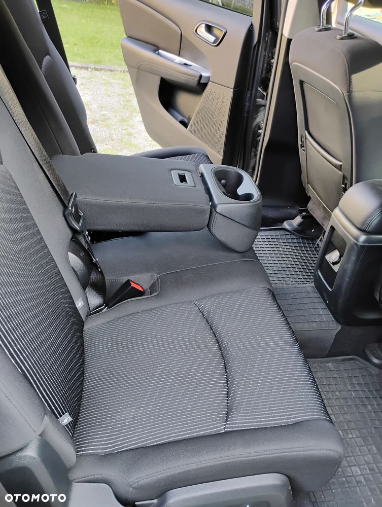 Dodge Journey - 11