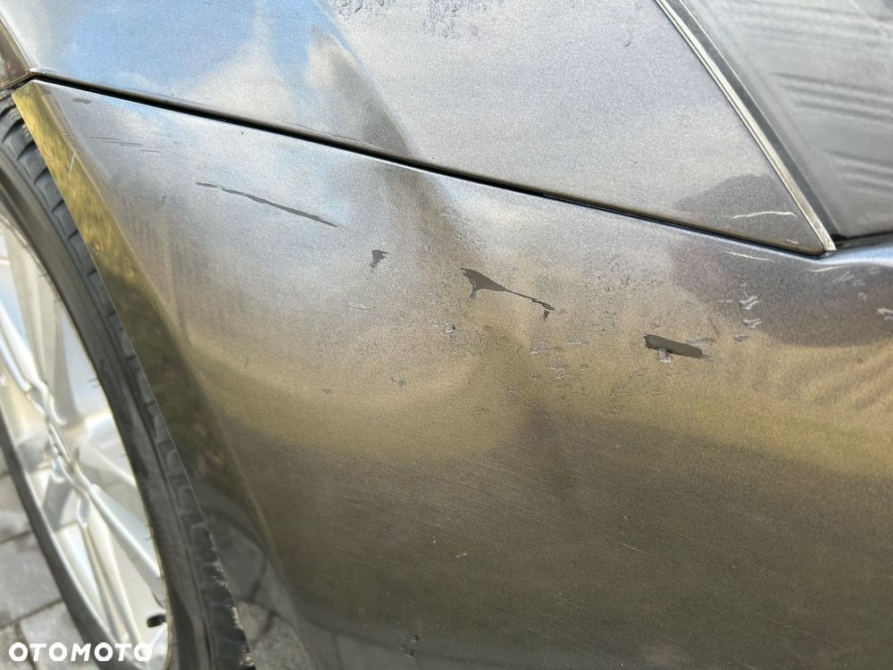 Toyota Avensis 1.8 Sol - 10