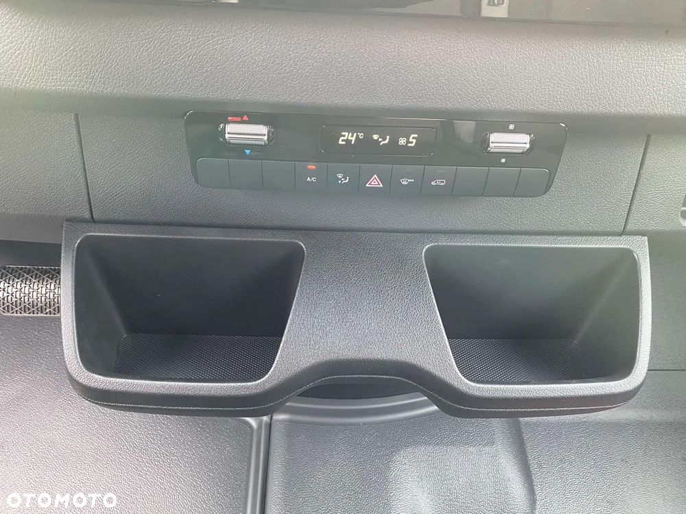Mercedes-Benz Sprinter - 9
