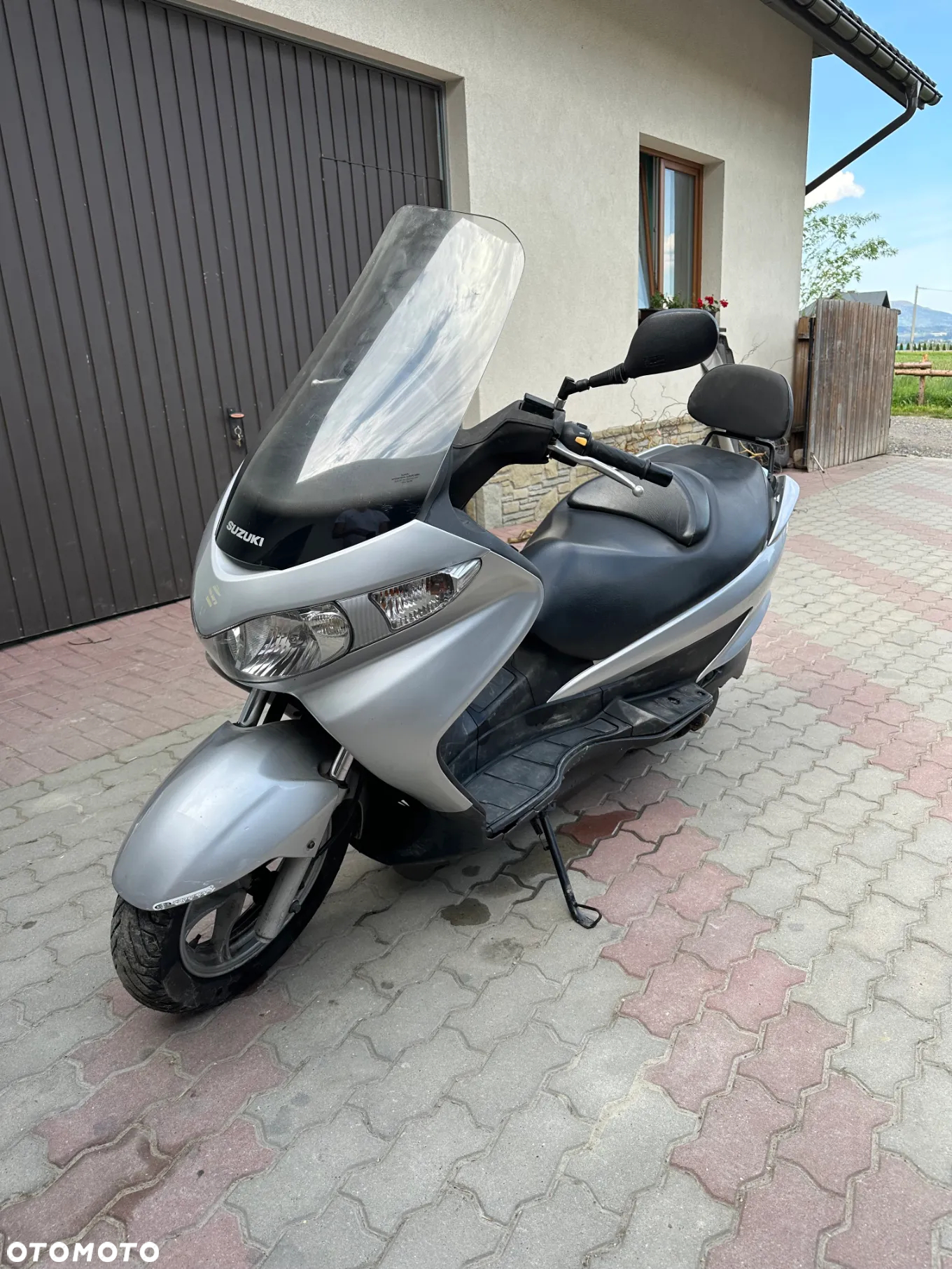 Suzuki Burgman - 3