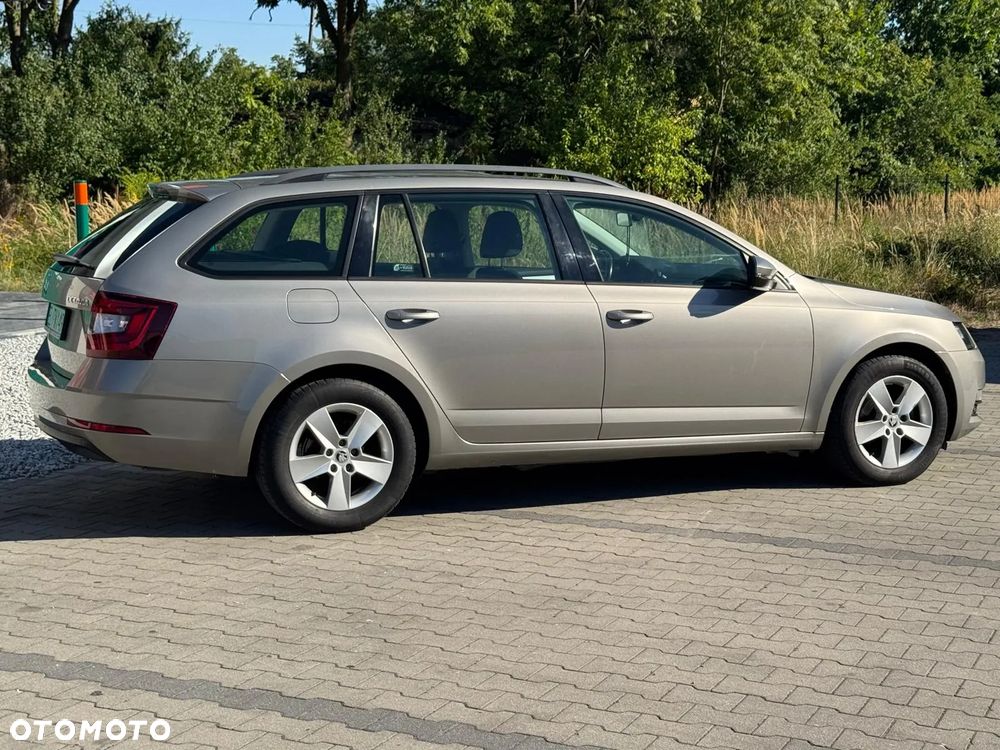 Skoda Octavia 2.0 TDI Sportline DSG - 10