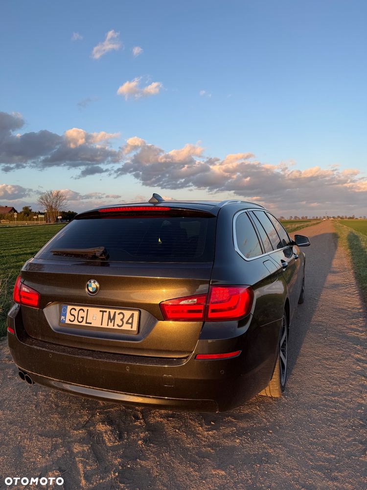 BMW Seria 5 525d - 9