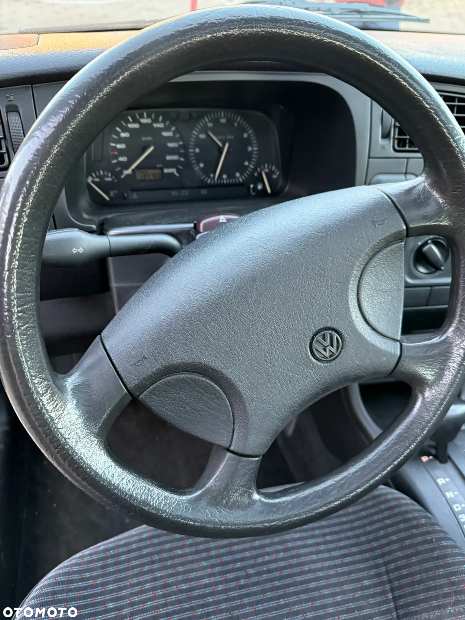 Volkswagen Golf - 16