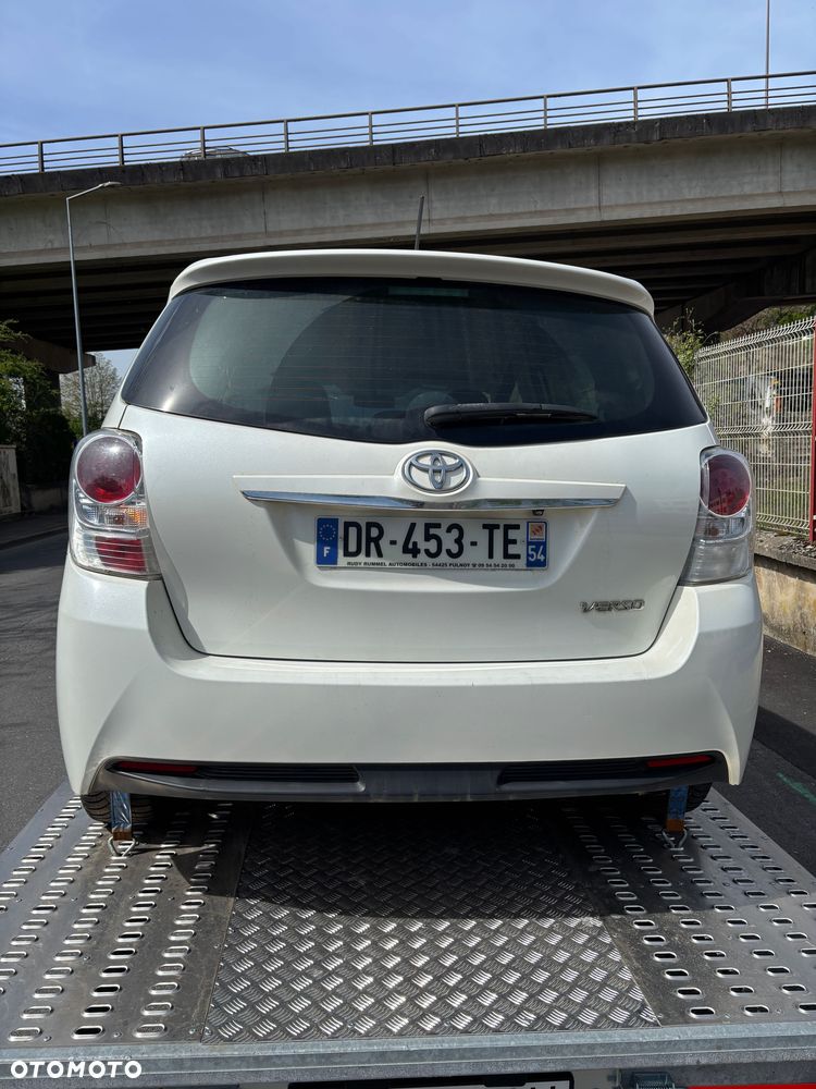 Toyota Verso - 4