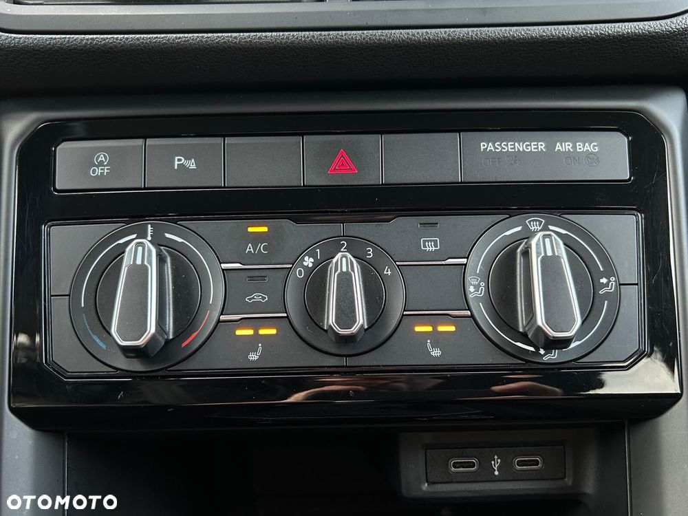 Volkswagen T-Cross 1.0 TSI Life DSG - 25