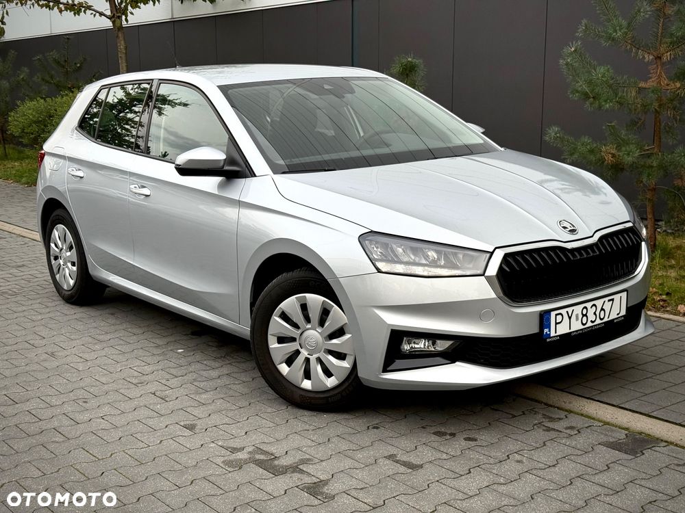 Skoda Fabia 1.0 Essence - 2