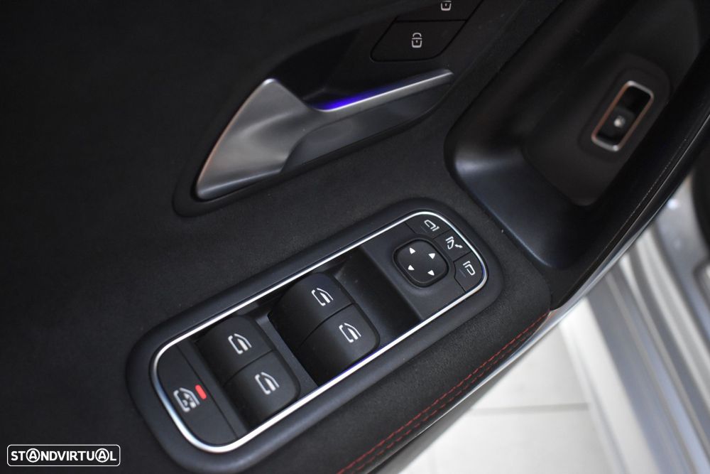 Mercedes-Benz CLA 250 - 51