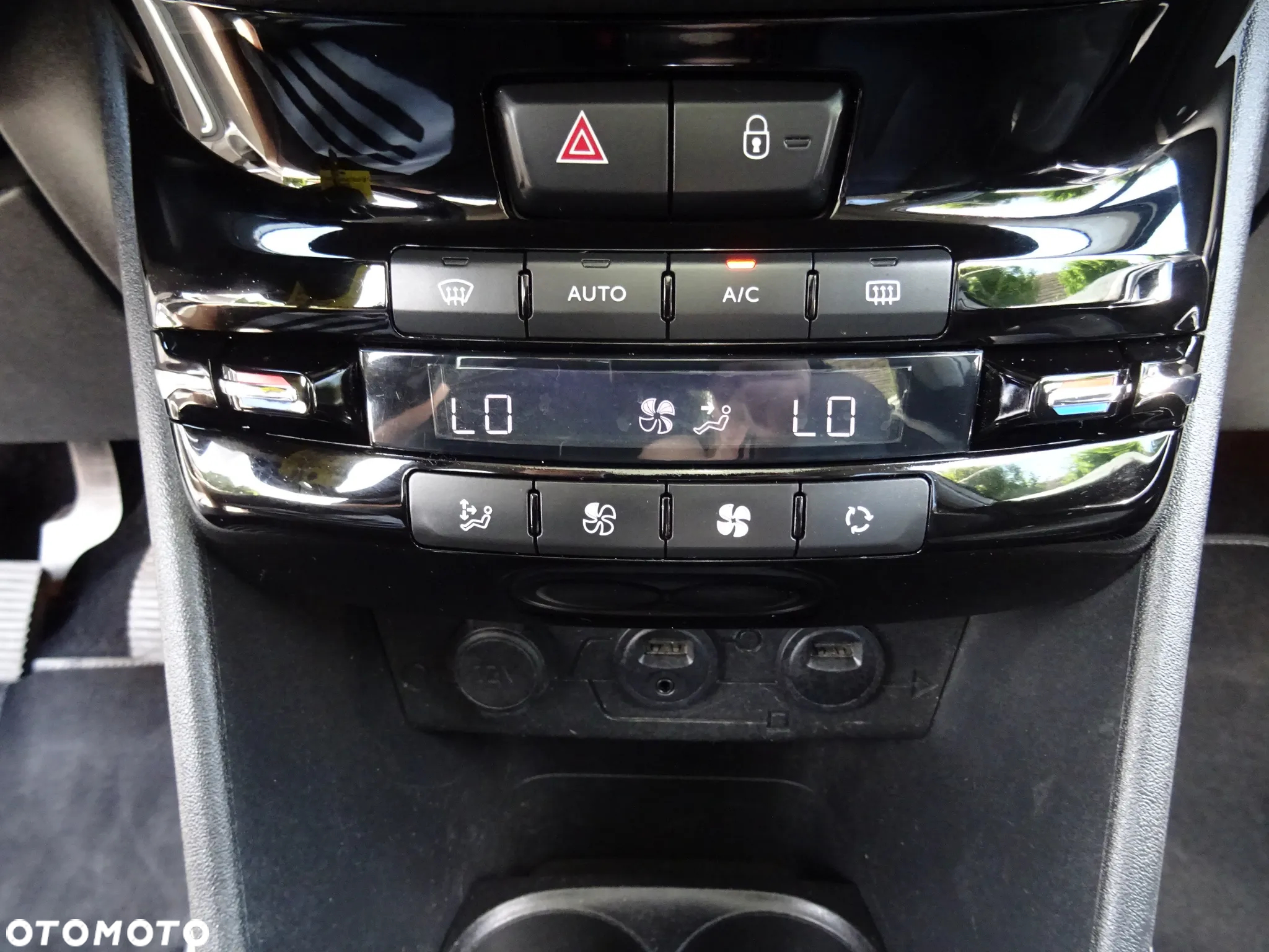 Peugeot 2008 e-HDi FAP 115 STOP & START Allure - 24