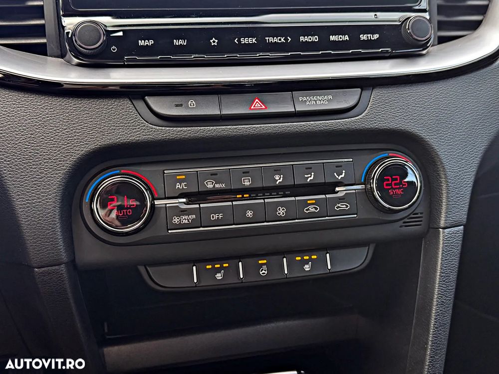 Kia Ceed - 30