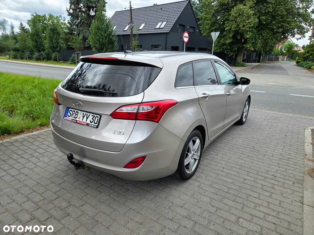 Hyundai i30 1.6 GDI DCT Premium - 9