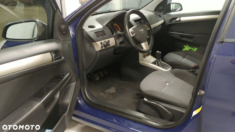 Opel Astra 1.6 - 11