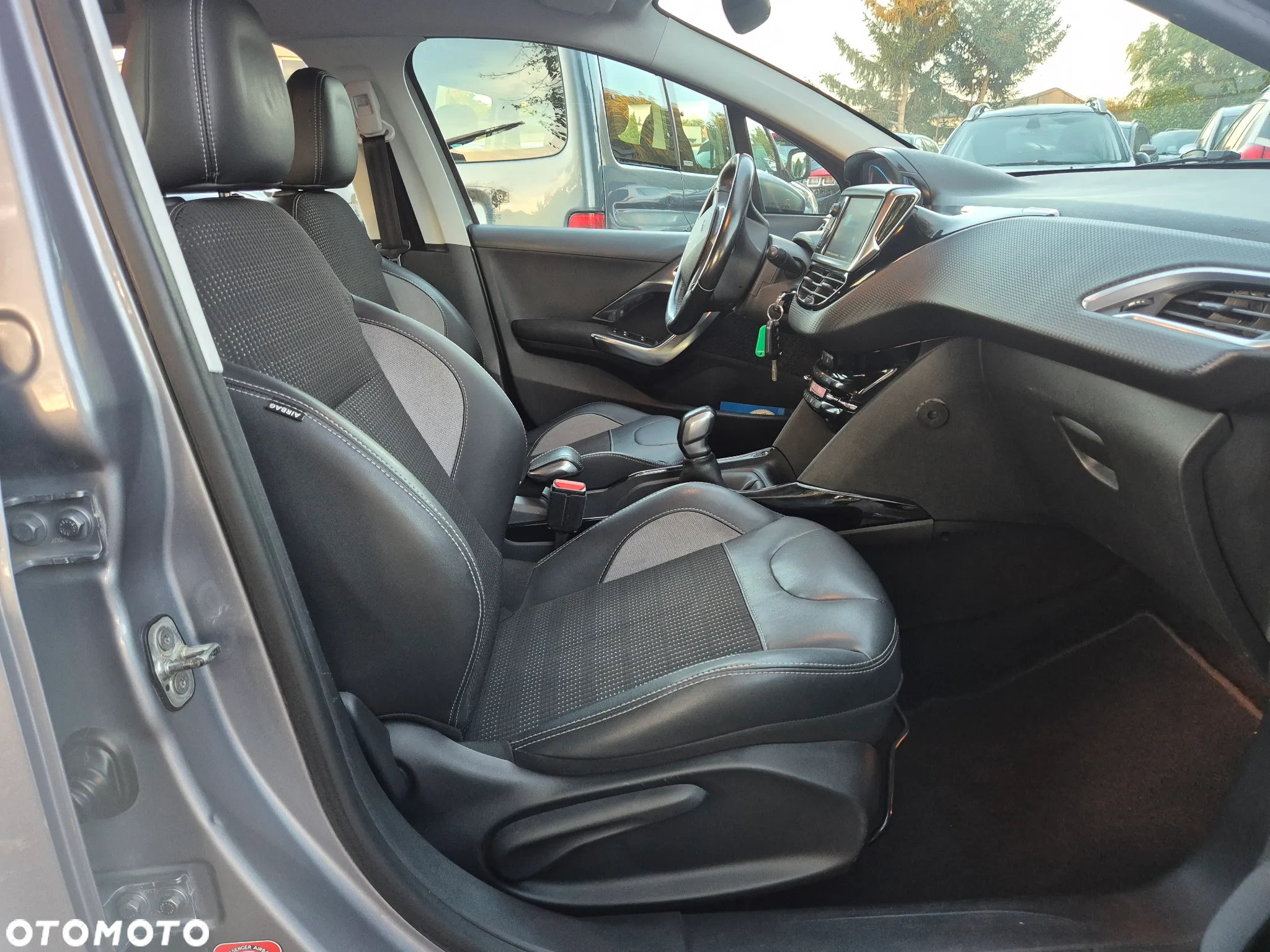 Peugeot 2008 1.6 BlueHDi Allure - 18