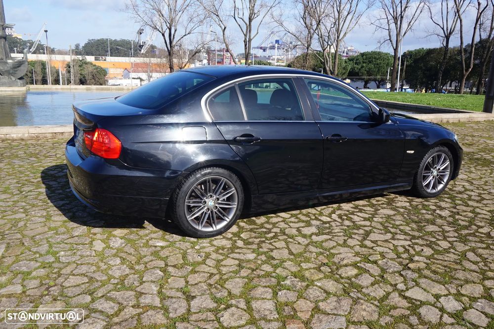 BMW 318 d Line Luxury - 12