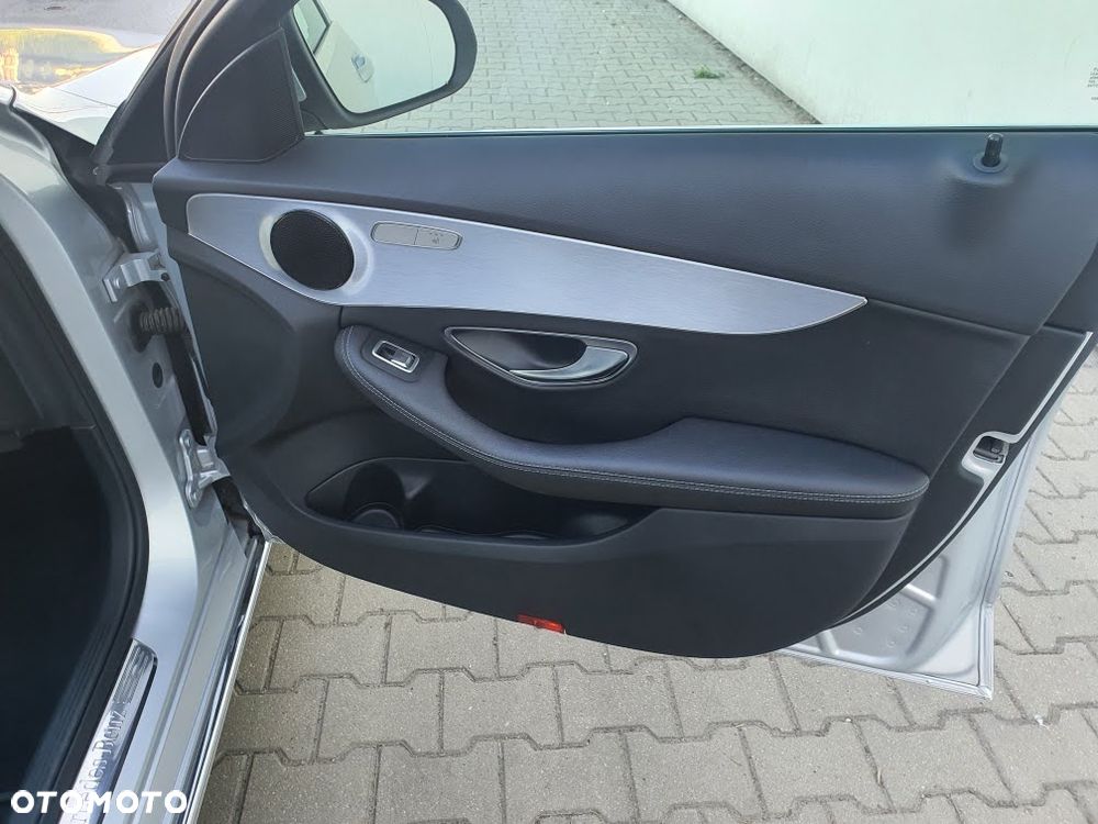 Mercedes-Benz Klasa C 180 Avantgarde - 9