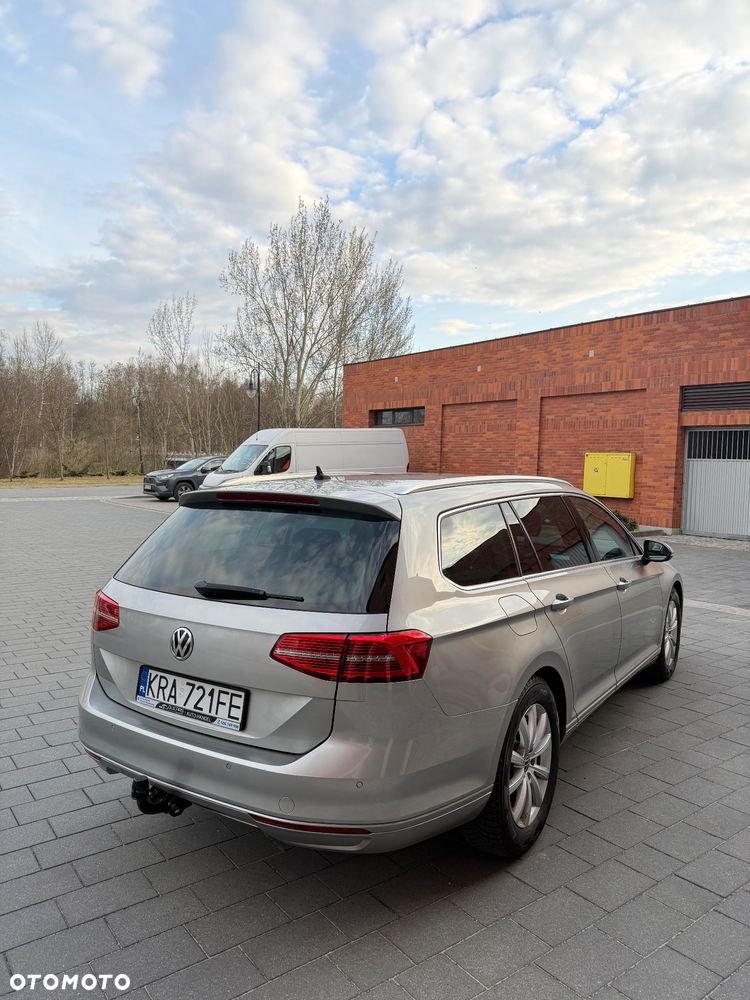 Volkswagen Passat - 20