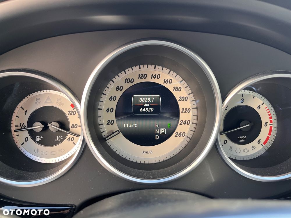 Mercedes-Benz CLS 350 d 4-Matic - 11