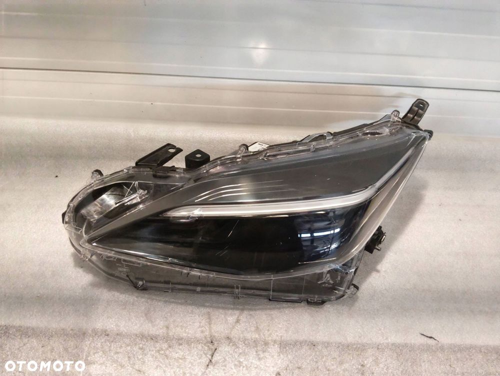 toyota yaris cross soczewka zw przód strona lewa lampa przednia 0d-310 - 3