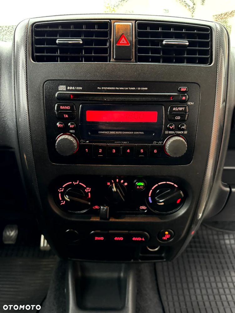 Suzuki Jimny - 11